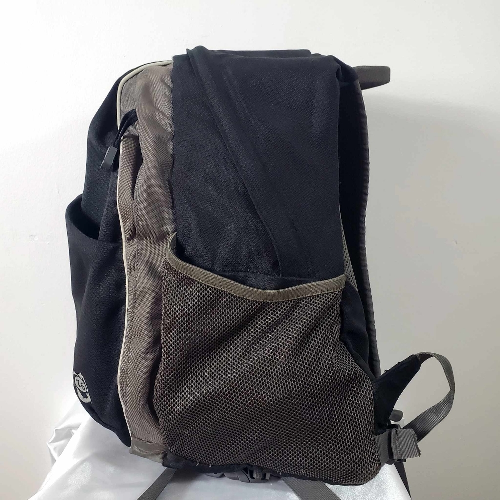OSPREY black and gray Daypack Backpack - Picture 8 of 14
